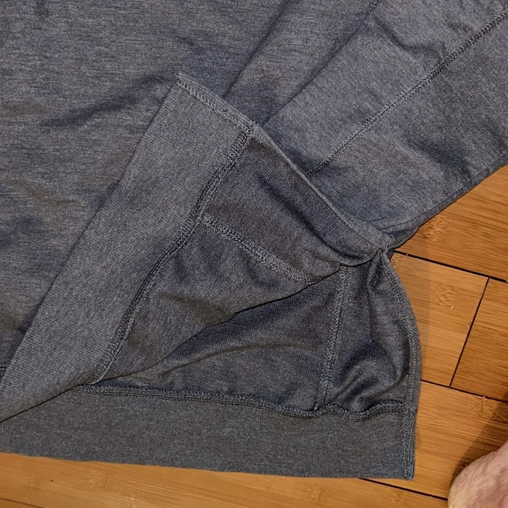 WILDFOX SWEATSHIRT LARGE - Picture 4 of 4